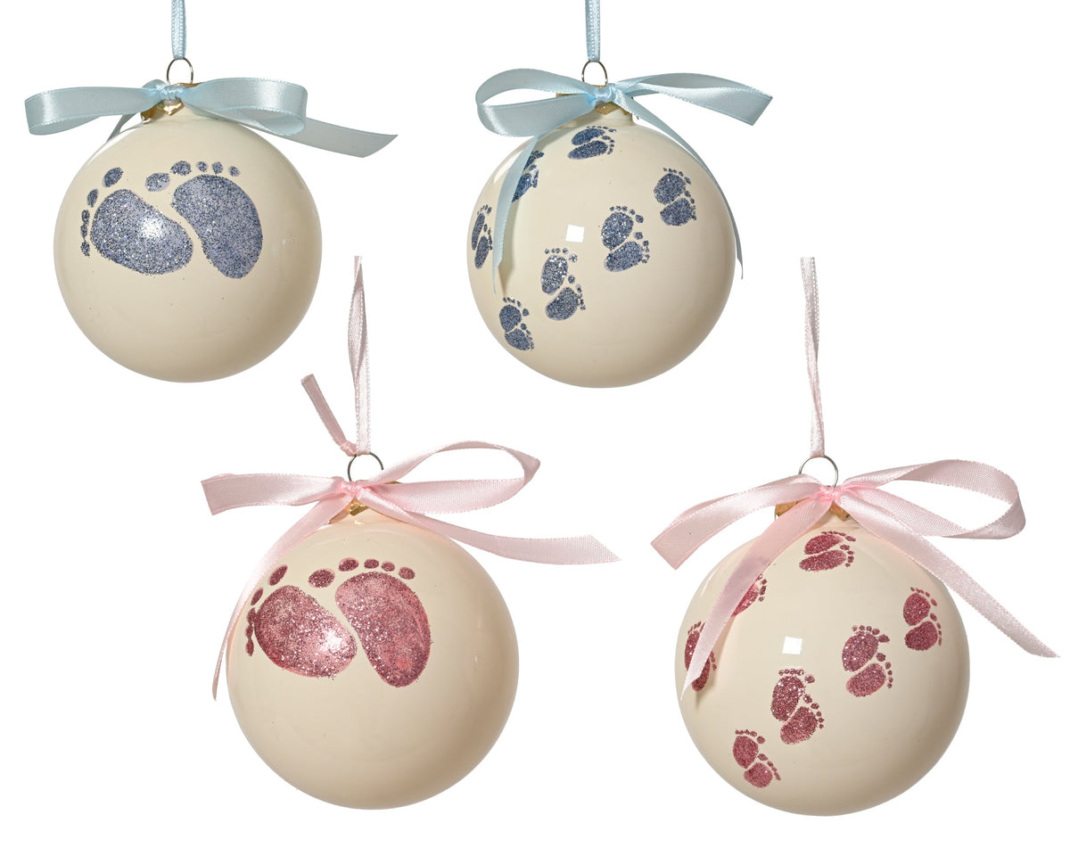 kerstballen glas with footprints decal, with bow on top 4ass assortie d.8cm