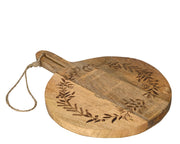 snijplank mangohout round with lasercut wreath pattern fsc mix 70% naturel l.40cm x w.29cm x h.2.5cm