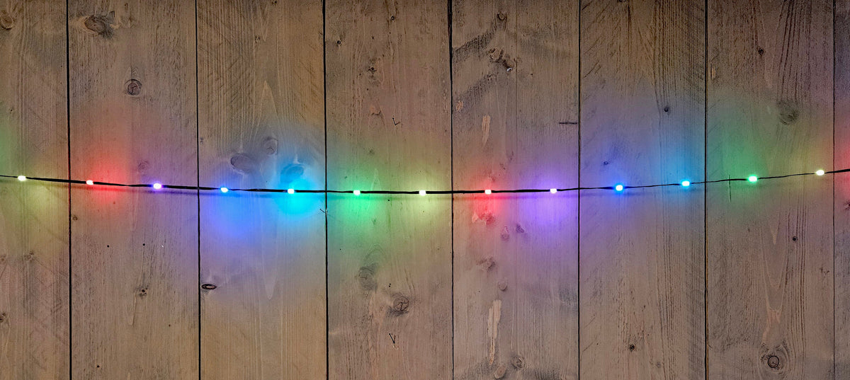 snoer 100led rgb / 10m / afstandsbediening / 5 mtr aanloopsnoer zwart