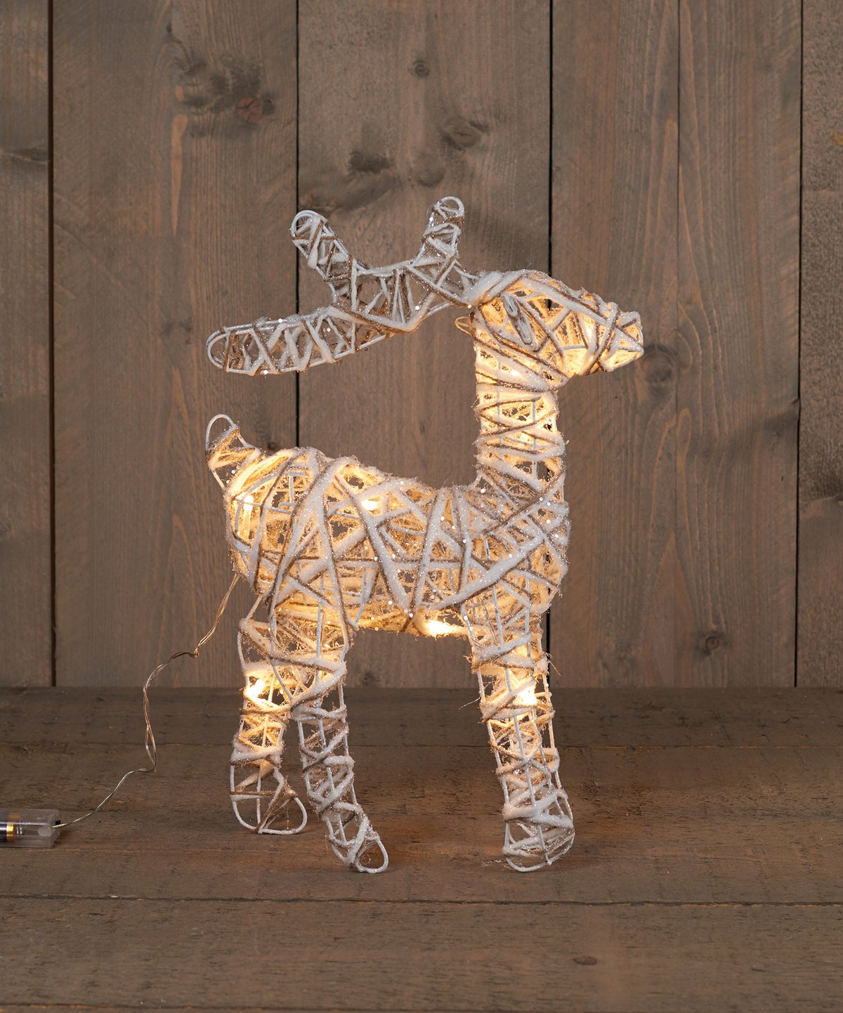 b.o.t. hert 37cm jute/katoen/glitter 10 led warm wit / 2xaa on/off/6u timer