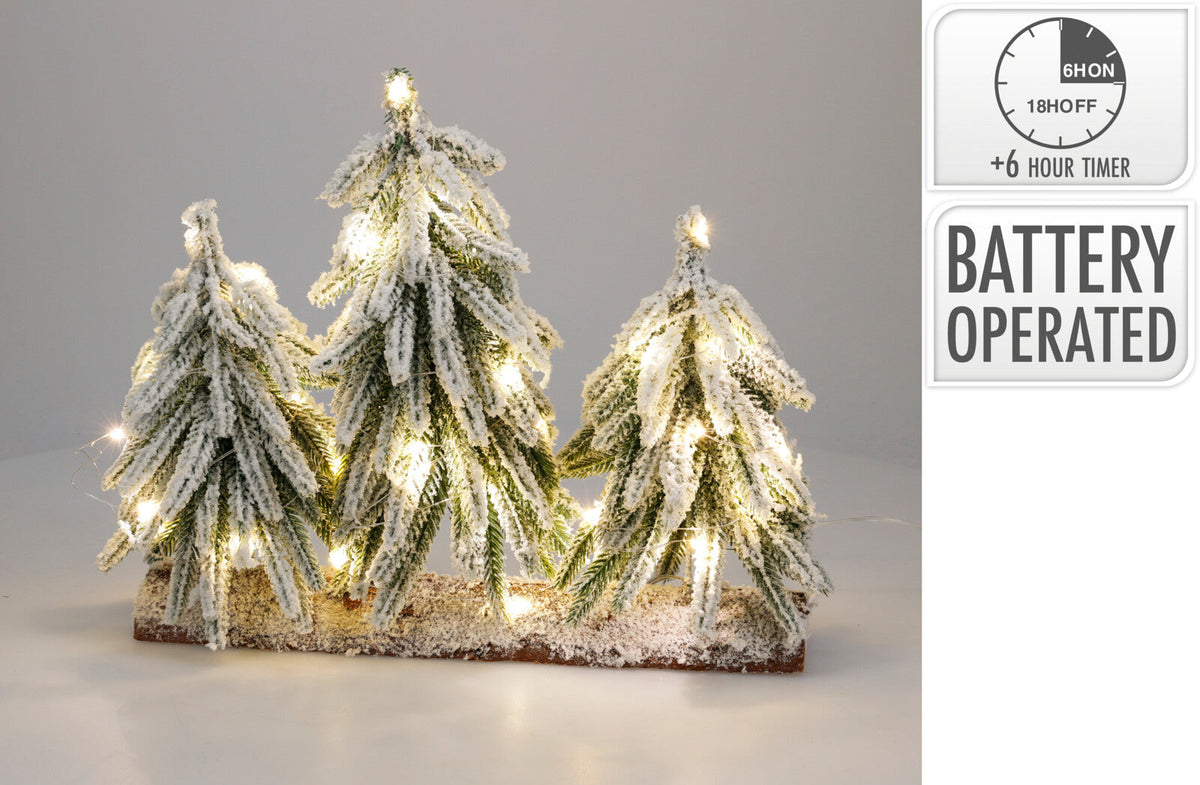 kerstbomen m led en sneeuw